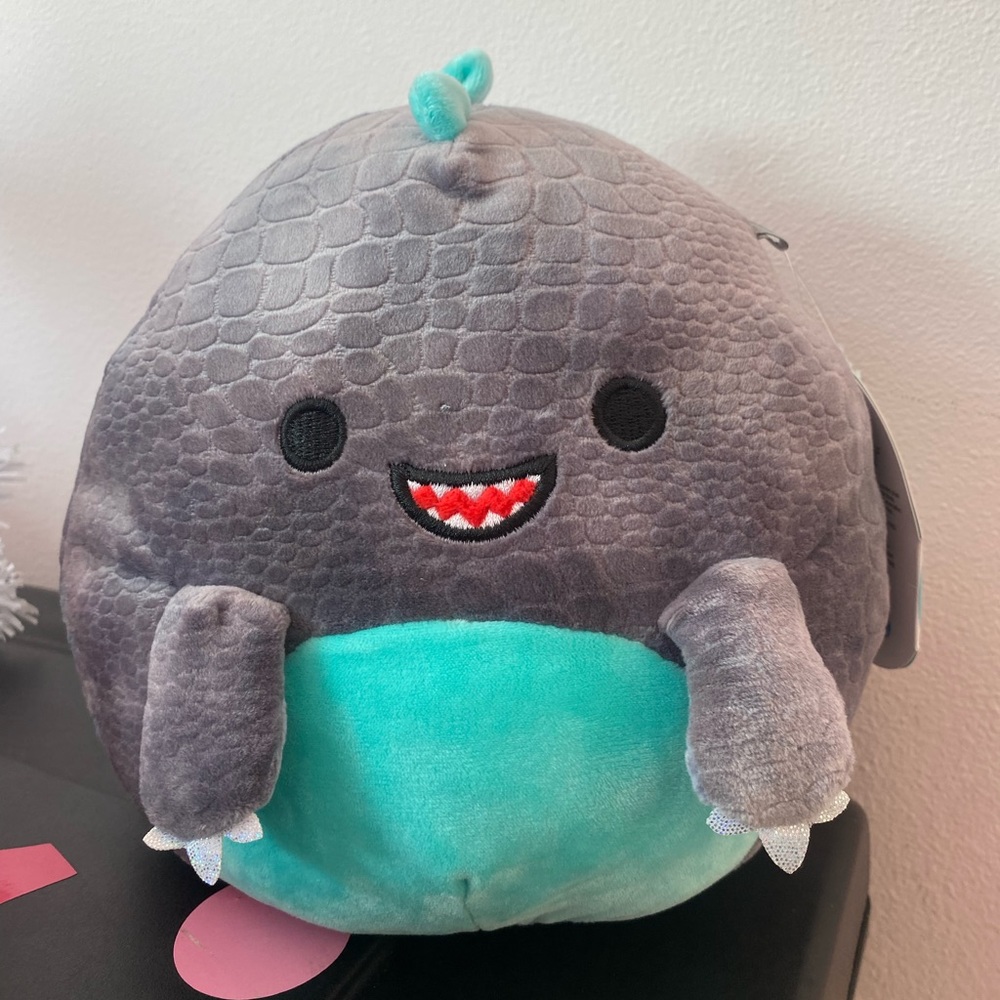 squishmallow shark
